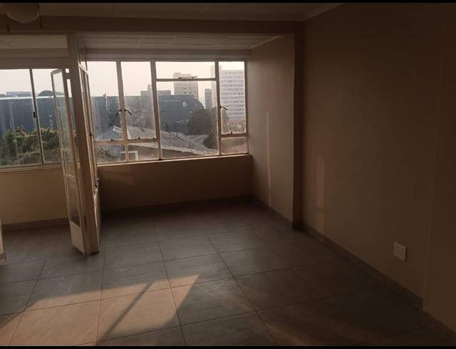 2.5 BEDROOM APARTMENT FOR SALE IN BULWER